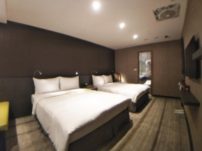 West.inn48 - Self Check-In Hotel