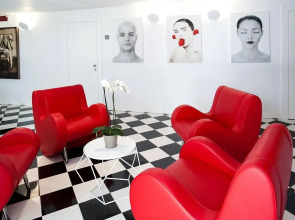 Отель Studio Inn Centrale & Milano Urban Padel