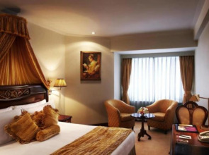 Hotel The Royal Plaza