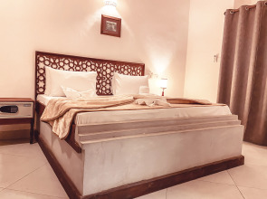 Smiles Stone Town Hotel