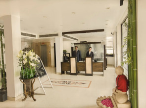 Rockland Hotel - C R Park