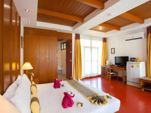 P. P. Erawan Palms Resort