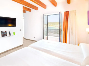 Отель THB Ocean Beach - Adults Only