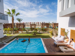 Sunrise Crystal Bay Resort