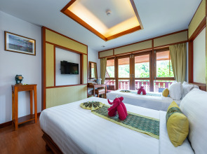 P. P. Erawan Palms Resort