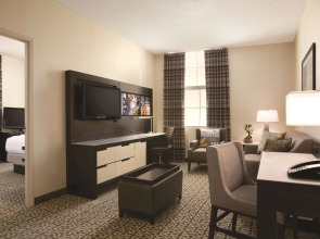 DoubleTree by Hilton Boston - Downtown