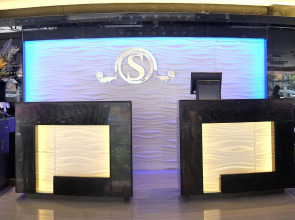 Southpole Central Hotel