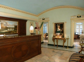 Hotel Champagne Garden