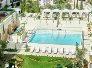 Carlton Cannes, a Regent Hotel