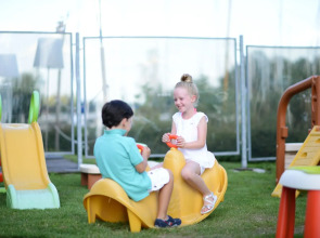 Hotel Golden Lake Resort