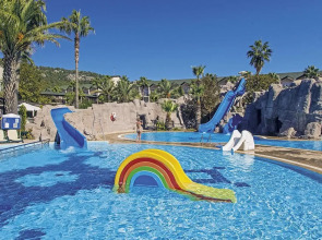 Dobedan World Palace