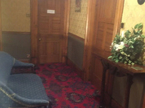 Oakfield Lodge Guest House Stockport