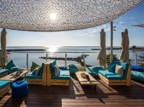 The Golden Coast Beach Hotel