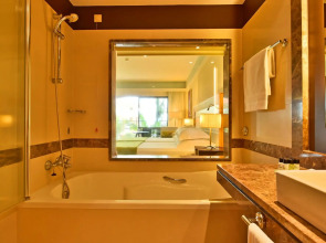 Pestana Promenade Ocean Resort Hotel