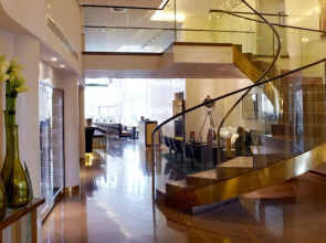 Crowne Plaza London - Battersea