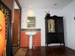 Tony's Place Beds and Breakfast