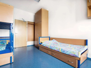 Dizzy Daisy Hostel Riviera