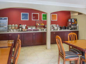 Comfort Inn Cockatoo near LAX Airport