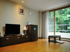 Chungju Suanbo Park Hotel