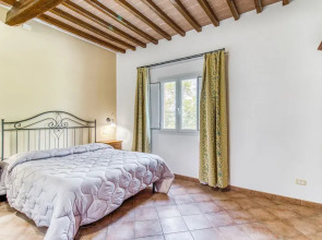 Noce Family Apt Shared Pool,volterra