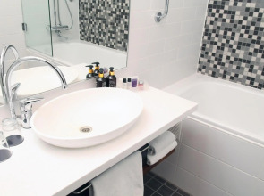 Home Hotel Katajanokka – Dinner included