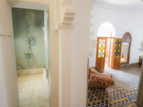 Hotel Blanco Riad