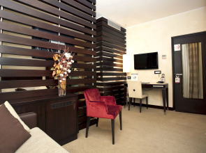 Les Fleurs Luxury House