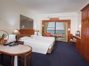 Rainbow Paradise Beach Resort