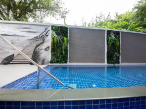 Golden Paradise Hotel