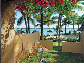 Mauricia Beachcomber Resort & Spa