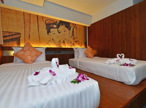 Lap Roi Karon Beachfront