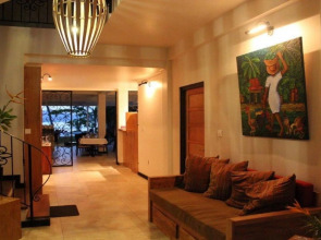 Le Repaire - Boutique Hotel & Restaurant