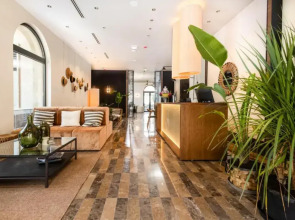 Infinity Hotel & More