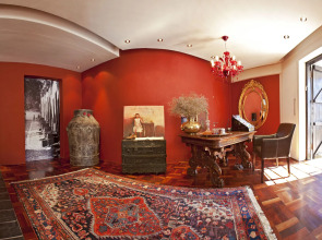 Rouge on Rose Boutique Hotel