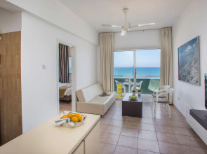 Costantiana Beach Hotel Apartments