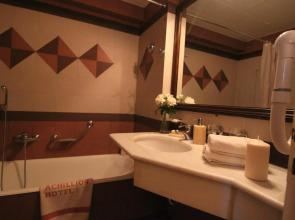 Отель Achillion 