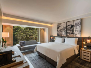 Отель Kwetu Nairobi Curio Collection By Hilton