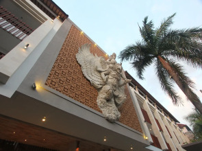 Grand La Walon Hotel