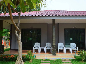 Lanta Nice Beach Resort