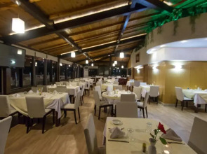 Hotel Zahrat Al Jabal