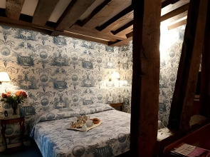 Relais Hotel Du Vieux Paris