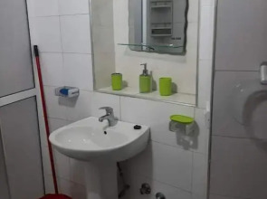 Ground Floor 2 Bedroom Apartment - City Centre Location - Optic Fibre Wifi