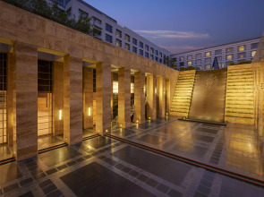 Grand Hyatt Mumbai Hotel and Serviced Apartments