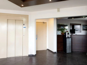 Hôtel Orly Superior