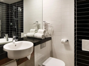 Holiday Inn Express Rotterdam - Central Station by IHG