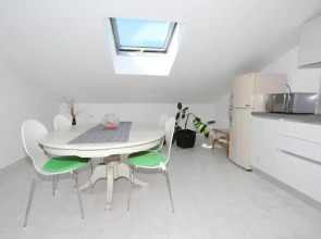 Rooms and Apartment Luana