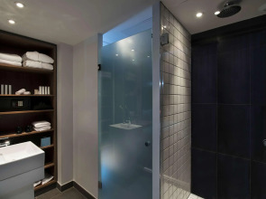 Melia Paris La Defense