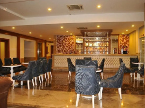 Saturn Palace Resort 