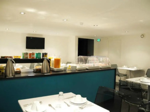 Hotel Arc de Triomphe Etoile