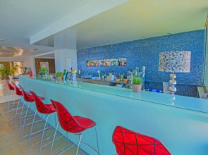 Silver Sands Beach Hotel